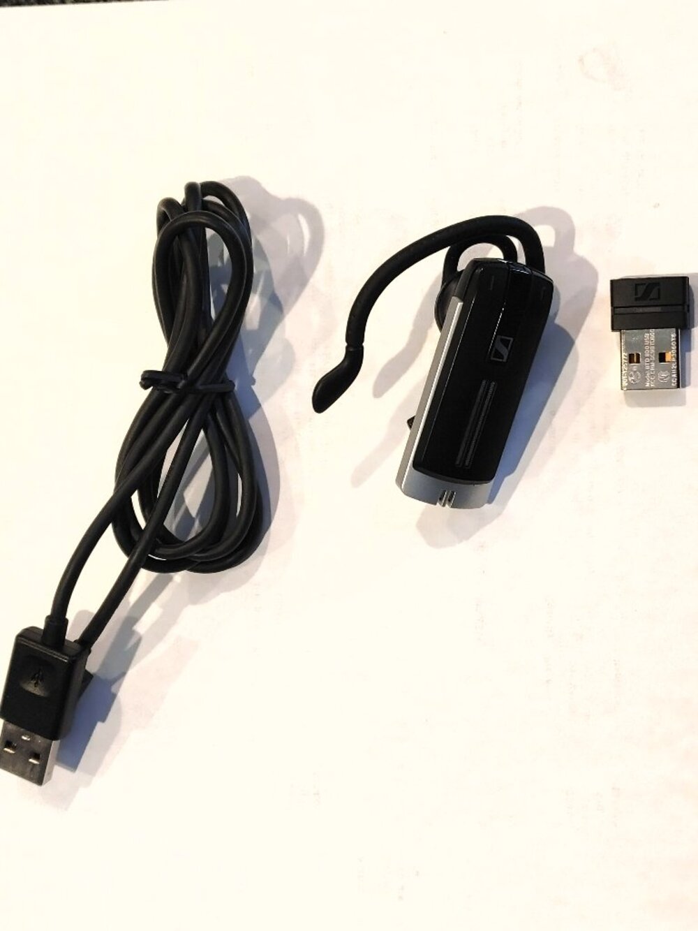 Sennheiser Presence Bluetooth Ear-hook Headset with USB Dongle